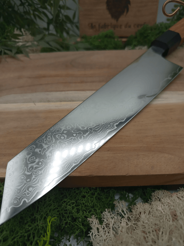 Couteau de cuisine japonais Santoku – lame damas AUS10 – manche olivier et ébène – lame 21 cm