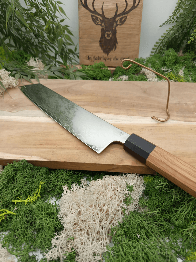 Couteau de cuisine japonais Santoku – lame damas AUS10 – manche olivier et ébène – lame 21 cm