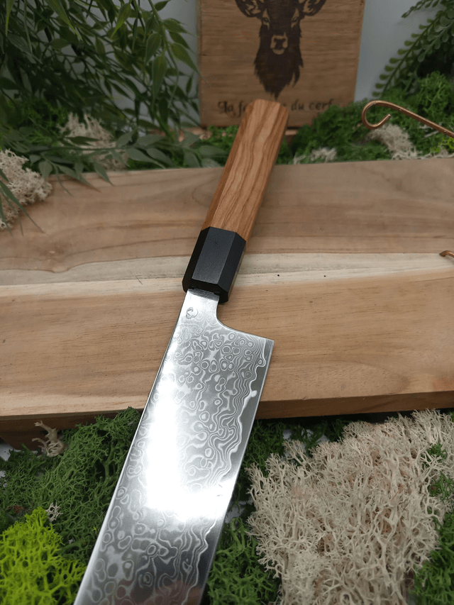Couteau de cuisine japonais Santoku – lame damas AUS10 – manche olivier et ébène – lame 21 cm